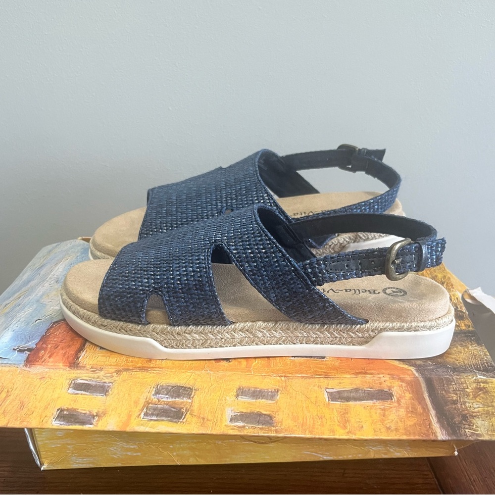 Bella Vita Women's Kato Slingback Woven Sandals Navy Size 8.5 wide